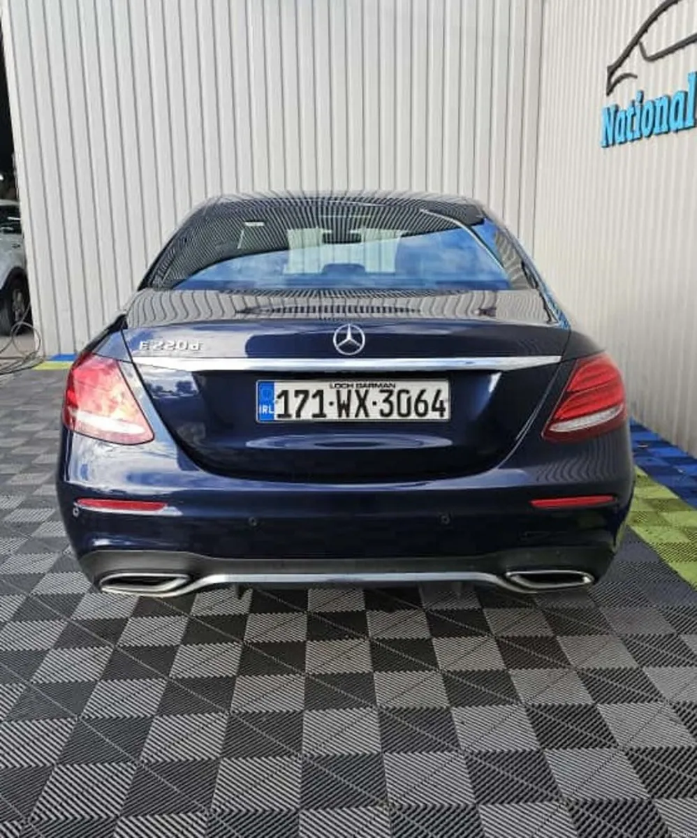 2017 Mercedes-Benz E-Class E220 AMG LINE AUTOMATIC - Image 4