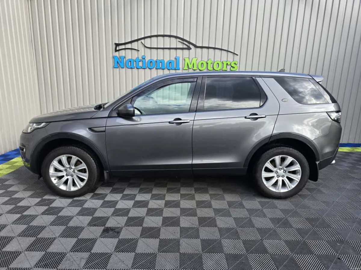 2016 Discovery Sport 2.0 TD4 AUTO SE 7 Seat - Image 6