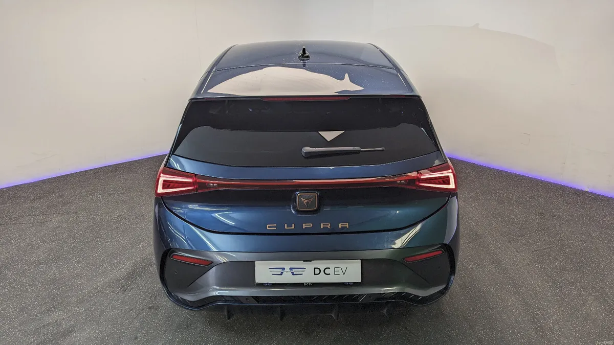 Cupra Born V2  Head-Up Display  19" Alloys - Image 2