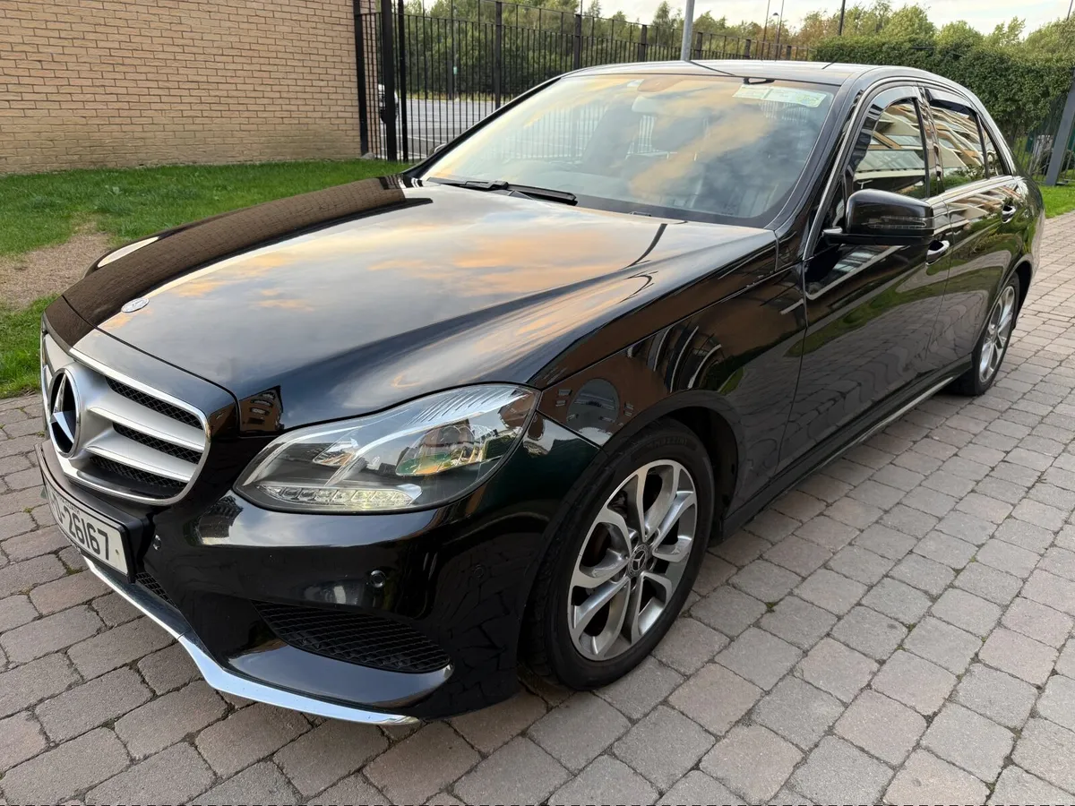 Mercedes-Benz E300 2015 - Image 1