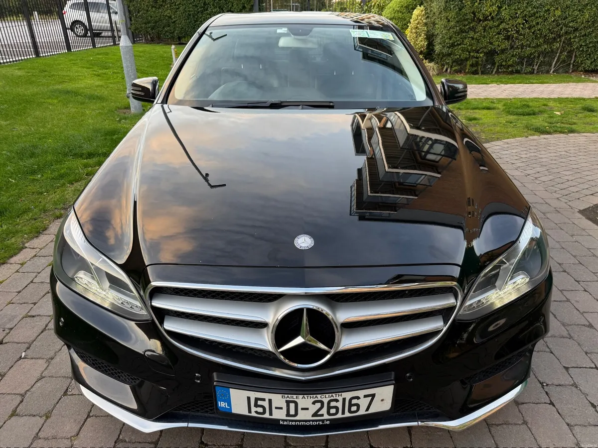 Mercedes-Benz E300 2015 - Image 2