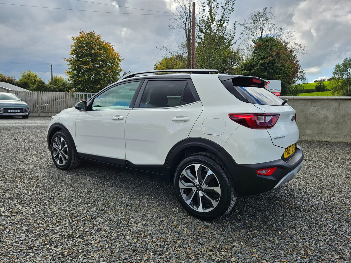 Kia Stonic 2017 - Image 4