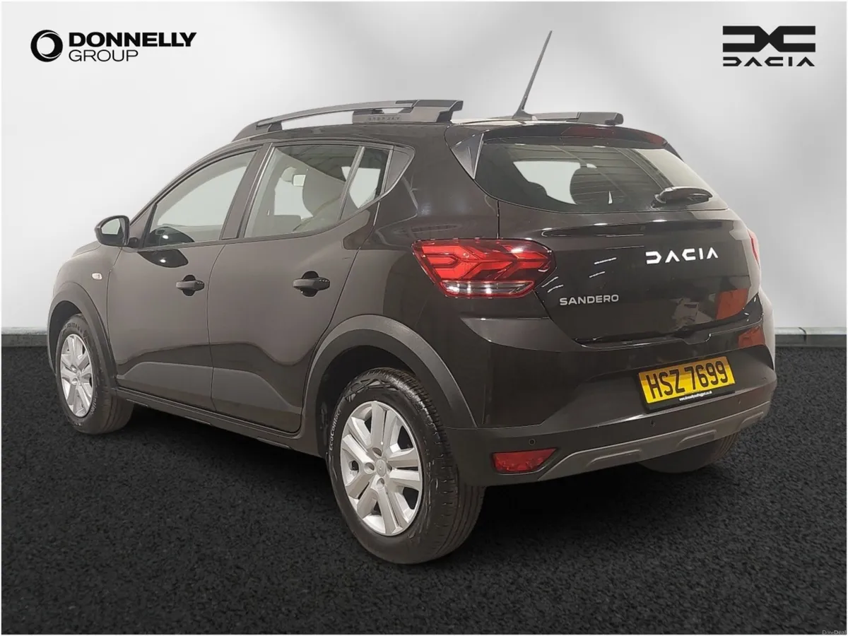 Dacia Sandero Stepway Hatchback Expression - Image 2