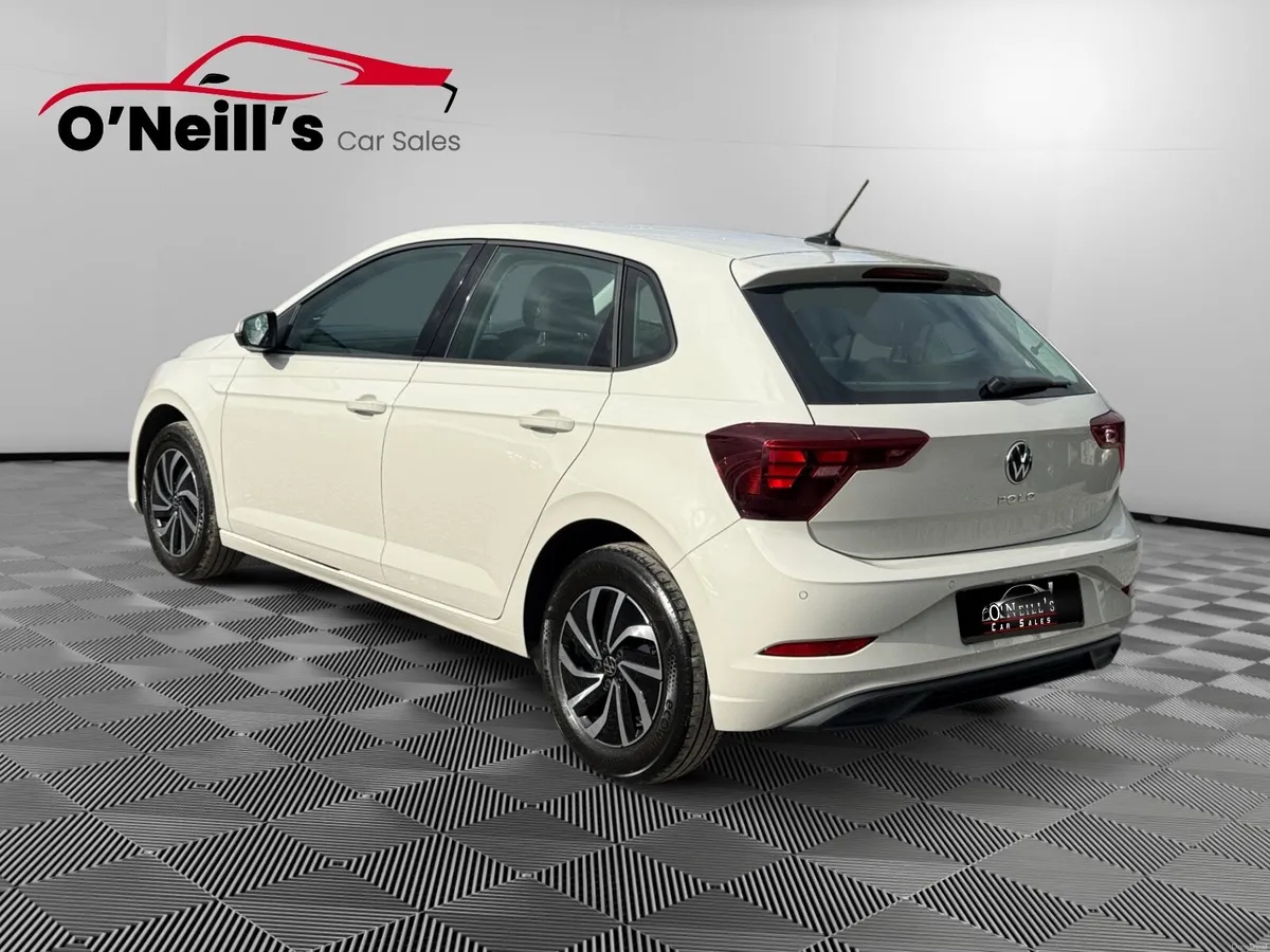 Volkswagen Polo 2024 LIFE 1.0 TSI 95BHP M5 - Image 3
