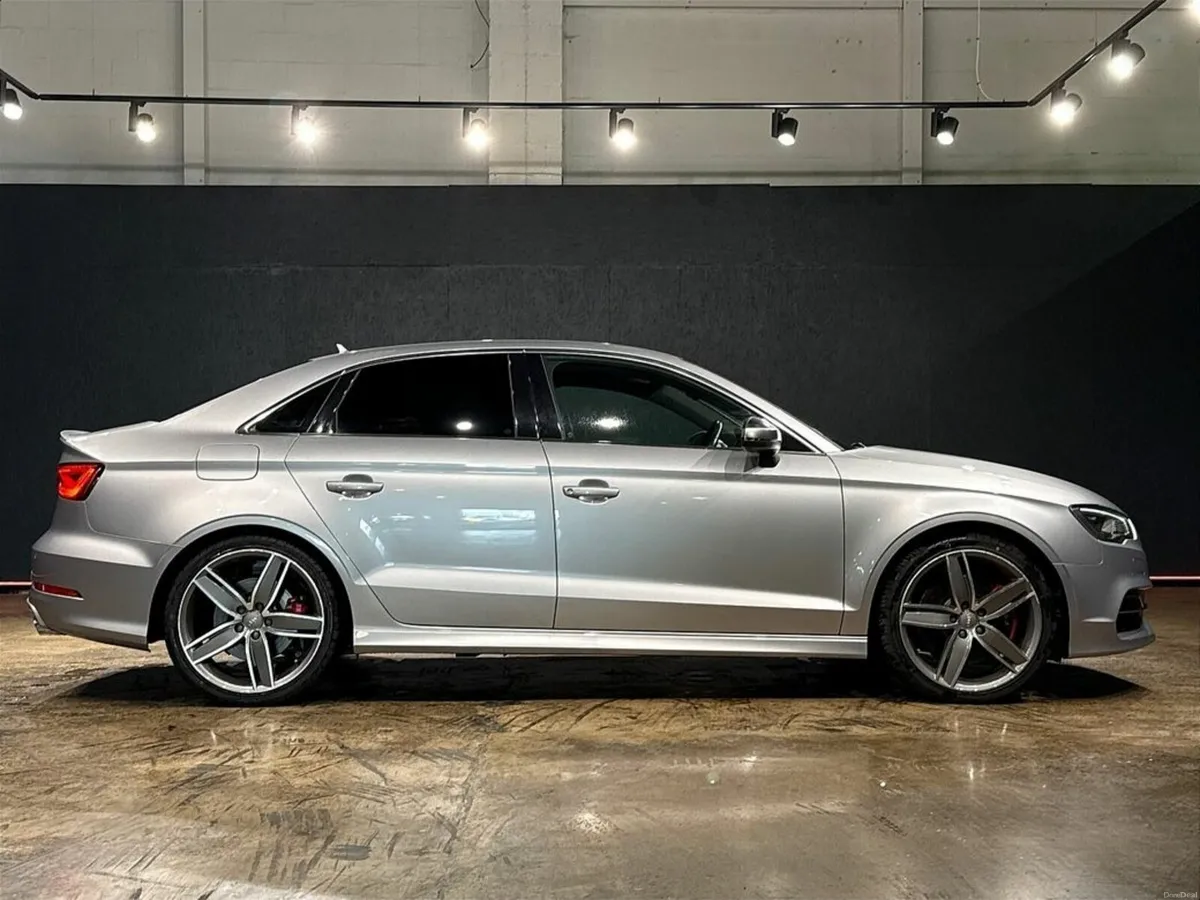 Audi S3 2.0 TFSI FULL LEATHER AUTOMATIC - CRUISE C - Image 2