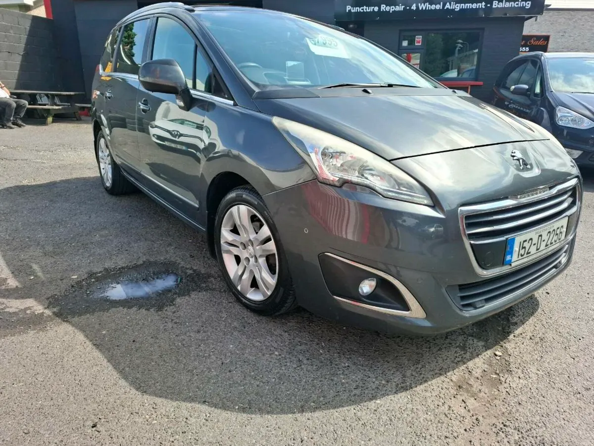 Peugeot 5008 - Image 1