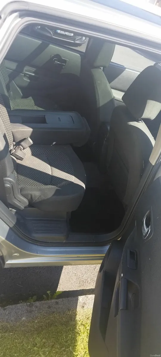 Nissan Qashqai+2 2009 - Image 4