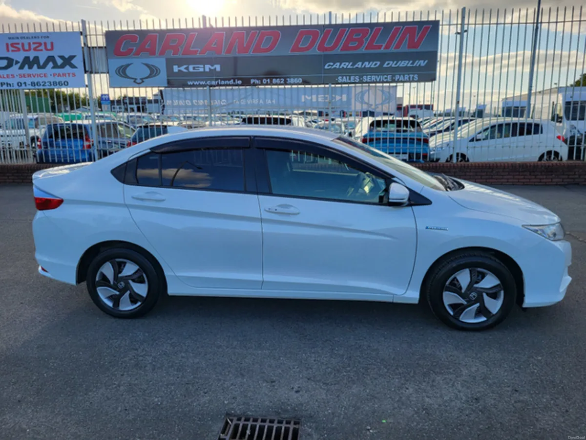 (6Mts warranty) 1.5 Hybrid Automatic Honda Grace - Image 3