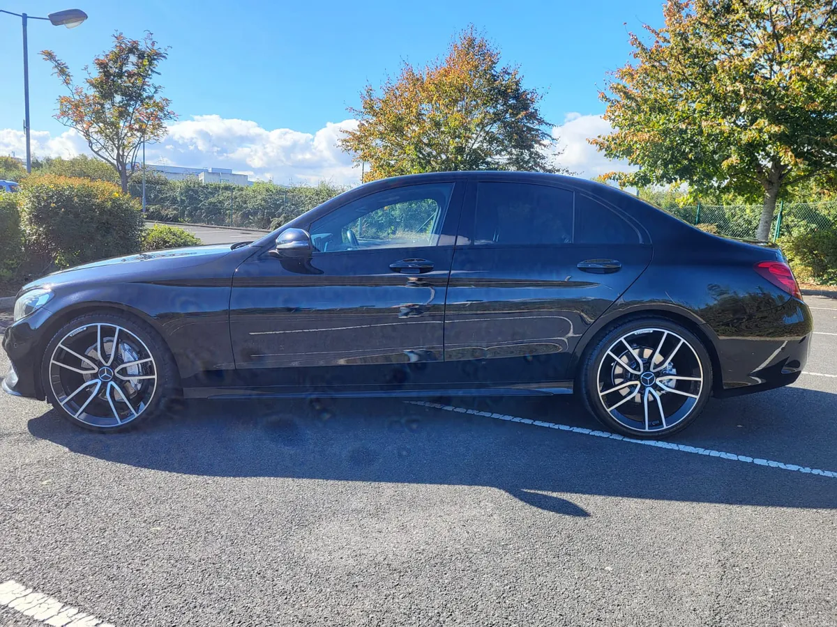 2017 MERCEDES BENZ C220D AMG LINE AUTO - Image 5