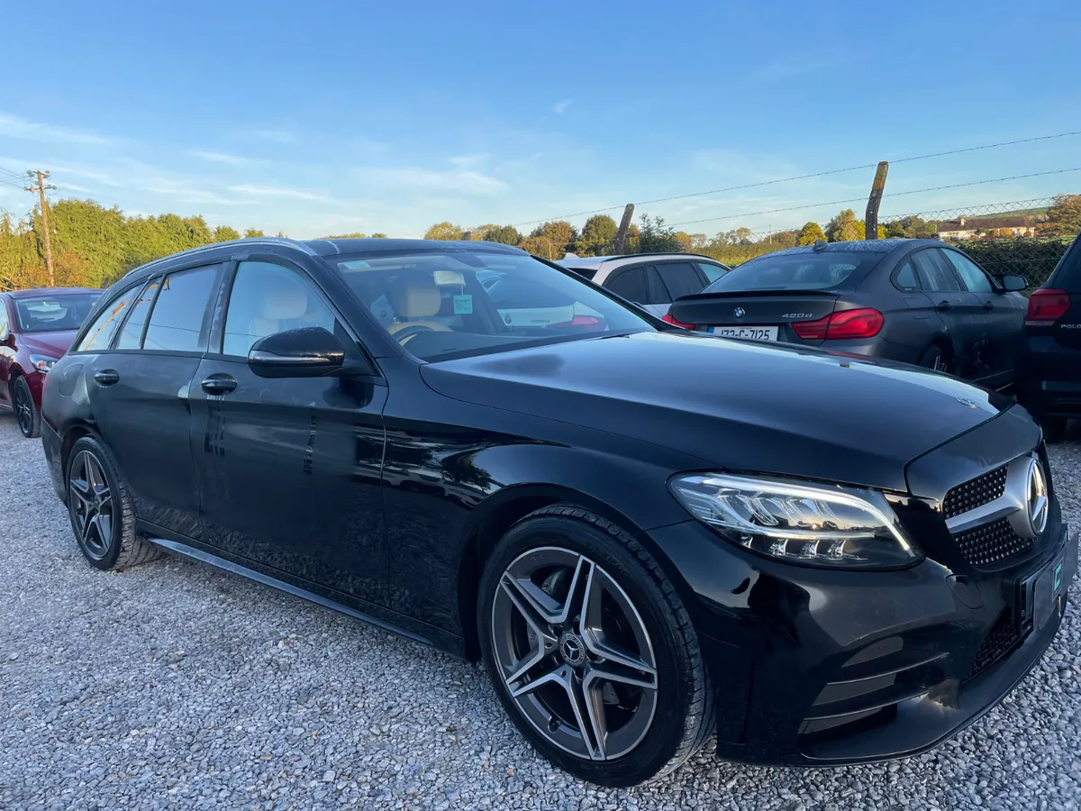 Mercedes-Benz C-Class 2022 - Image 3