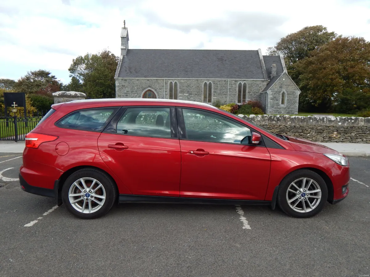 2015 Ford Focus  Estate NCT 08/26 - Image 2