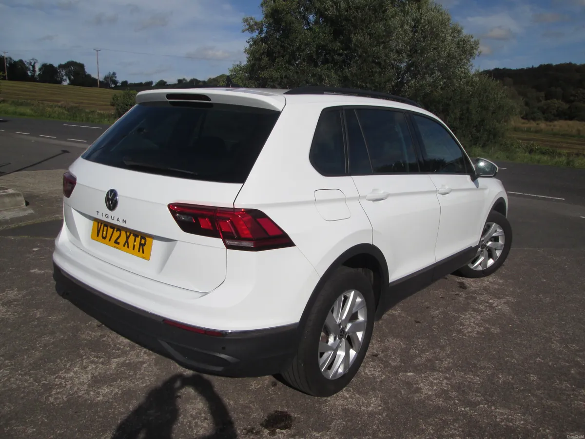2022  VOLKSWAGEN  TIGUAN  2.0  TDI  LIFE  AUTOMATI - Image 4