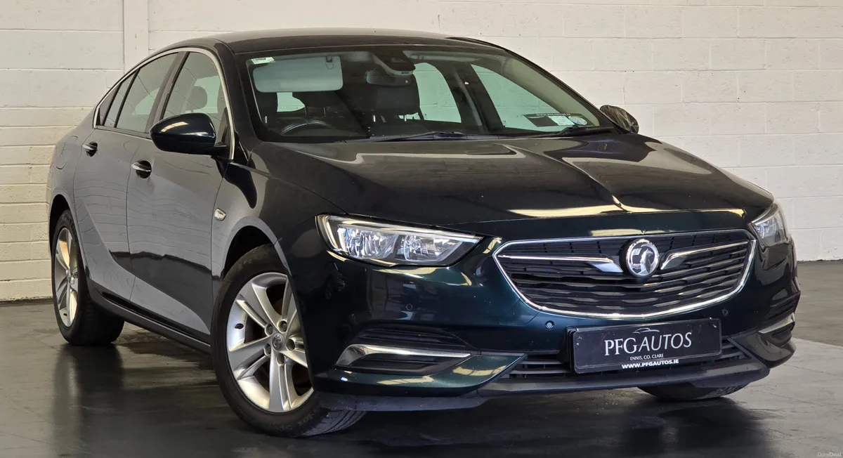 17 Insignia NEW NCT - Image 1