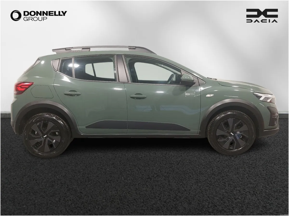 Dacia Sandero Stepway Hatchback Expression - Image 3