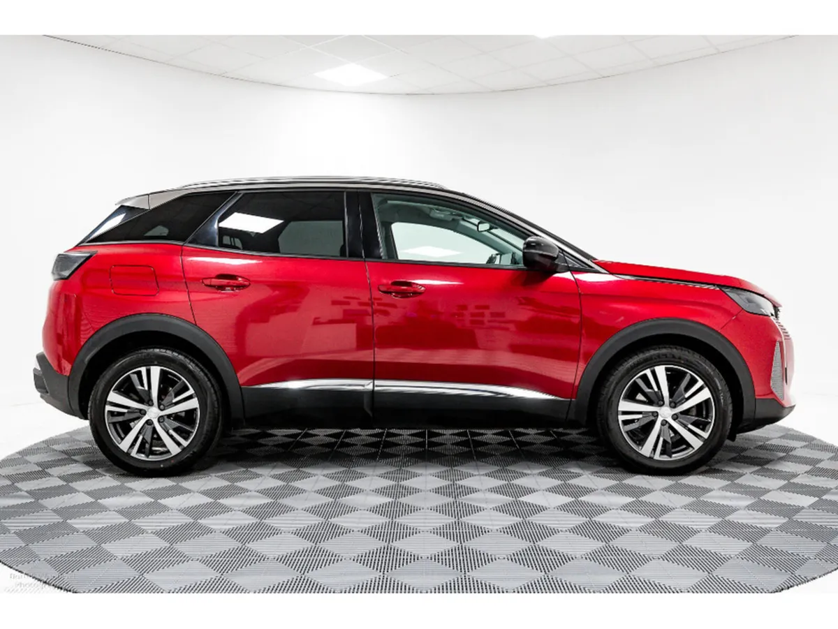 Peugeot 3008 Allure 1.5 Diesel 130HP - Image 2