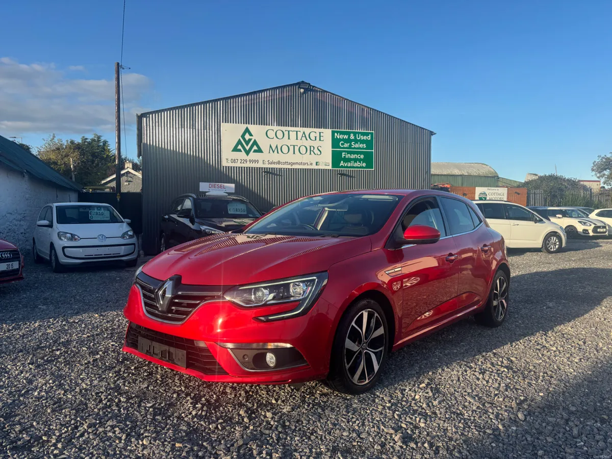 Renault Megane Sat Nav *HUGH SPEC* - Image 1