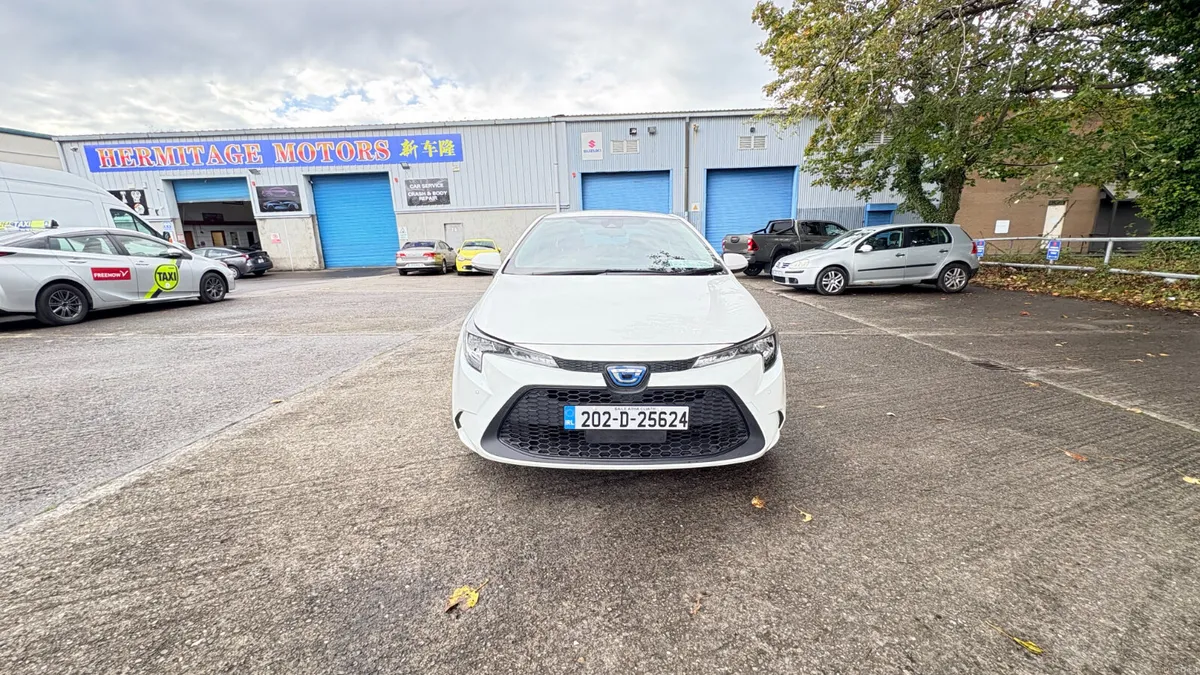 Toyota Corolla 1.8 Hybrid 2020(NEW NCT) - Image 2