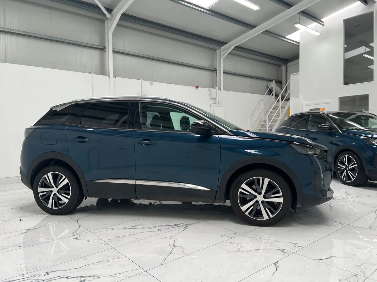 Peugeot 3008 2022 (221 reg) blue hdi  Allure Premi - Image 3