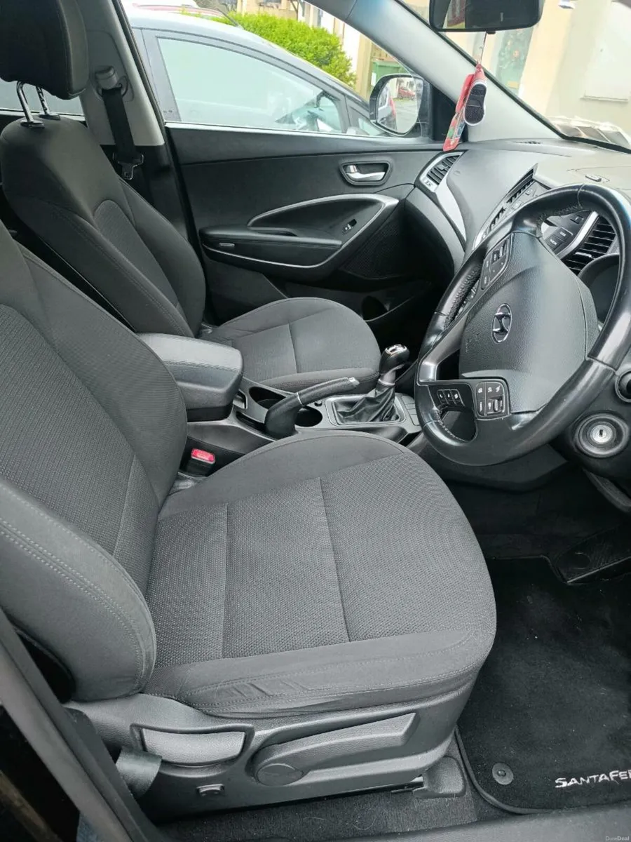 Hyundai Santa Fe - Image 2