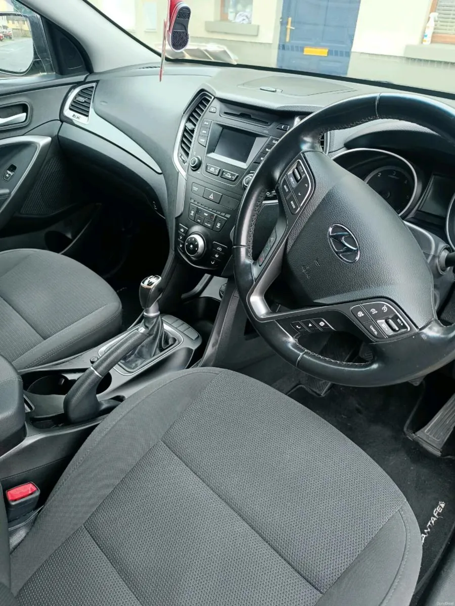 Hyundai Santa Fe - Image 4