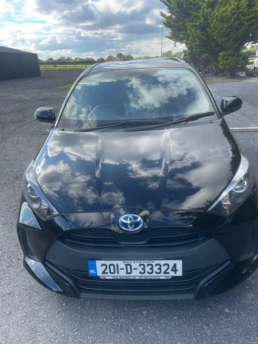 Toyota Yaris New Model 1.5 Hybrid Push Start - Image 2