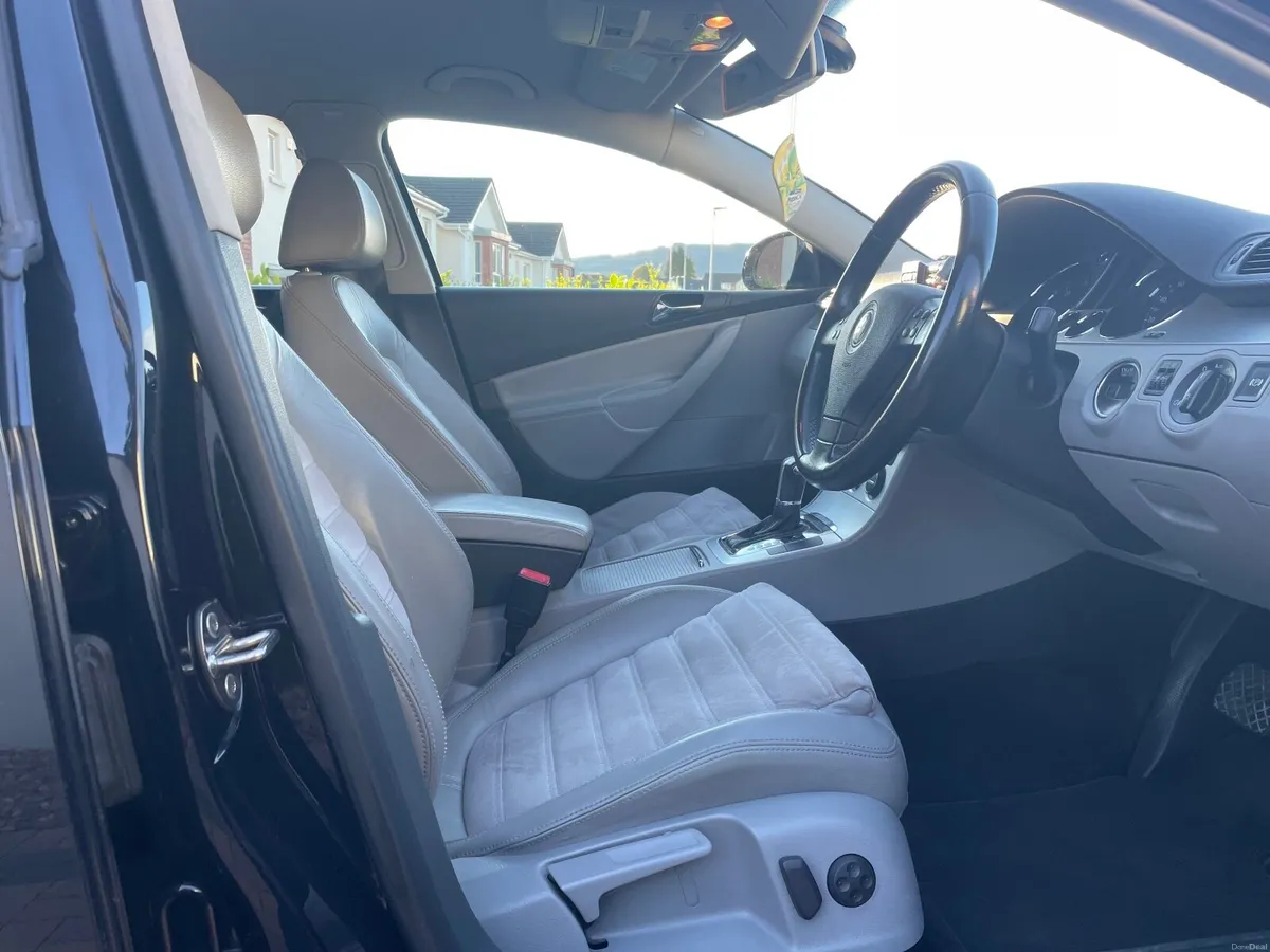 Volkswagen Passat 2008 - Image 1