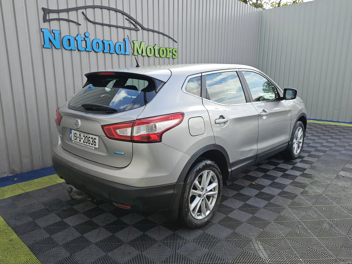 2015 Nissan Qashqai 1.5 DSL XE - Image 3