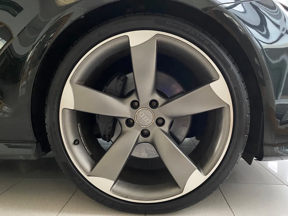 Audi A7 2015 S-Line Quattro Black Edition 272HP - Image 6