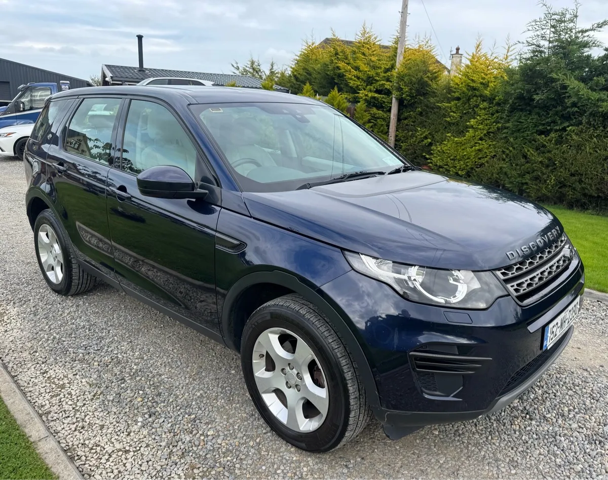 Land Rover Discovery - Image 2