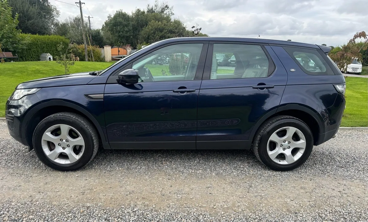 Land Rover Discovery - Image 3