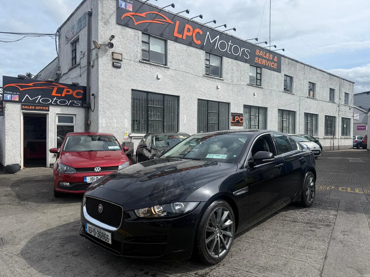 Jaguar XE 2016 R Design - Image 2