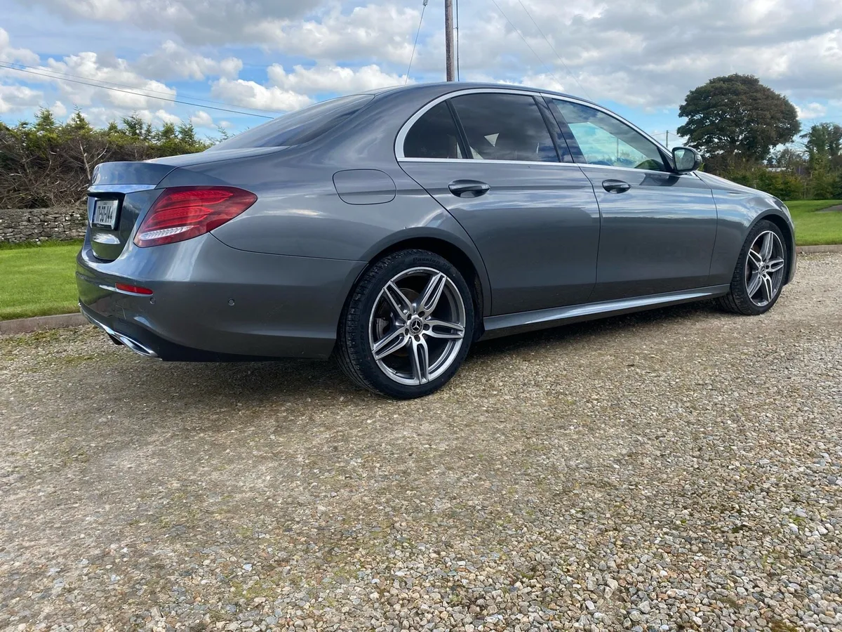 Mercedes E220 AMG Line - Image 2