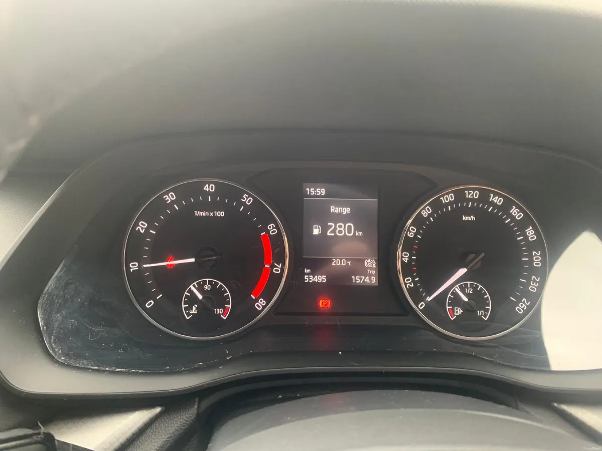 SKODA OCTAVIA 2021 NEW MODEL - LOW MILEAGE - Image 4