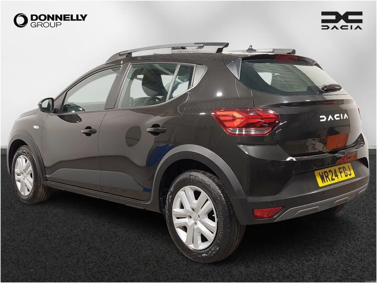 Dacia Sandero Stepway Hatchback Expression - Image 2