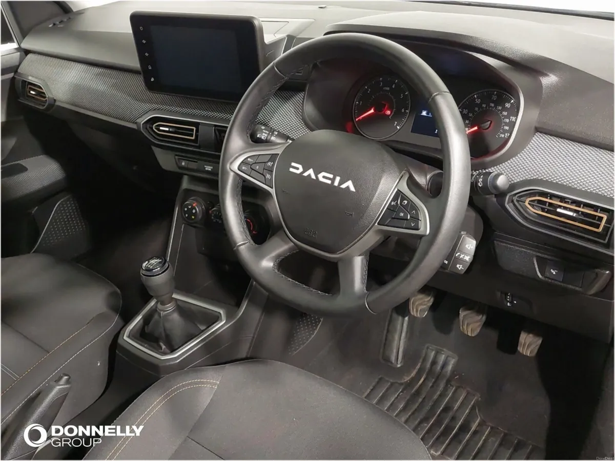 Dacia Sandero Stepway Hatchback Expression - Image 4