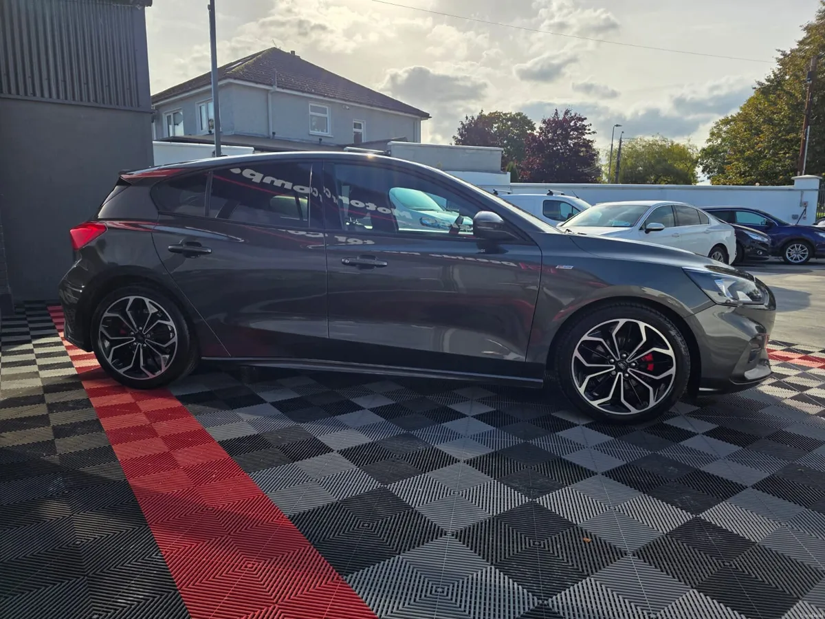 Ford Focus 2020, 1/2 Leather , ST LINE-X , €72p/w - Image 4
