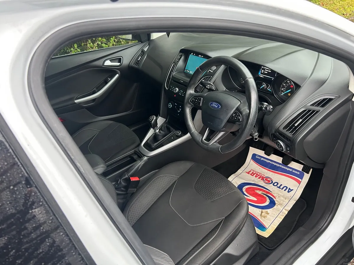 2017 Ford Focus 1.5 tdci ZETEC , mint car - Image 4