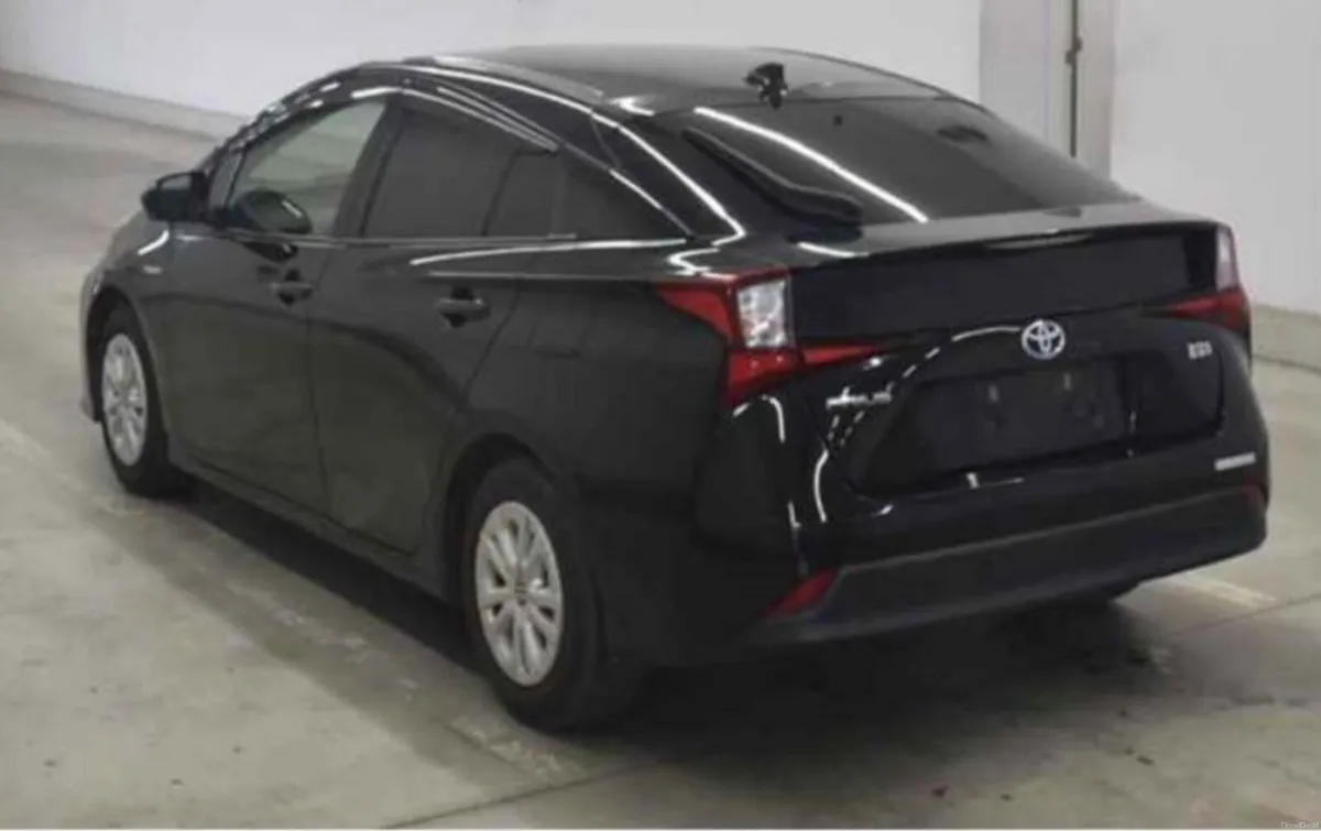 TOYOTA PRIUS 2020 1.8L  PETROL HYBRID - Image 4