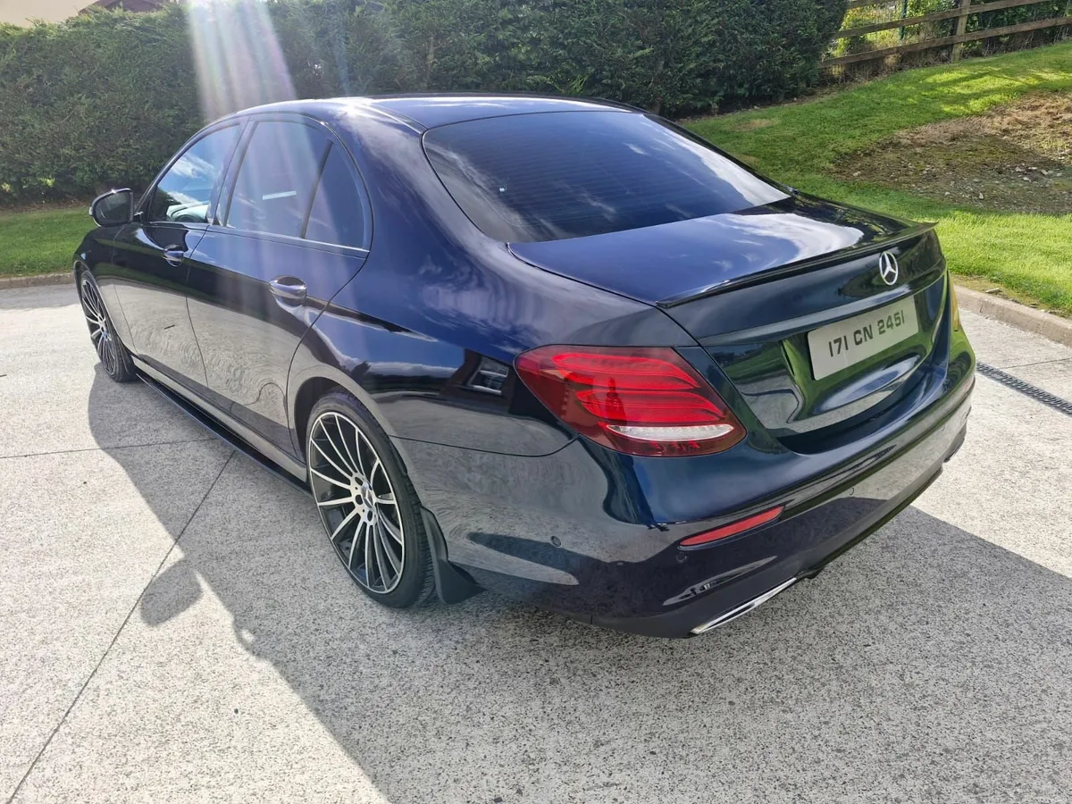 Mercedes-Benz E-Class AMG Line 2017 - Image 2