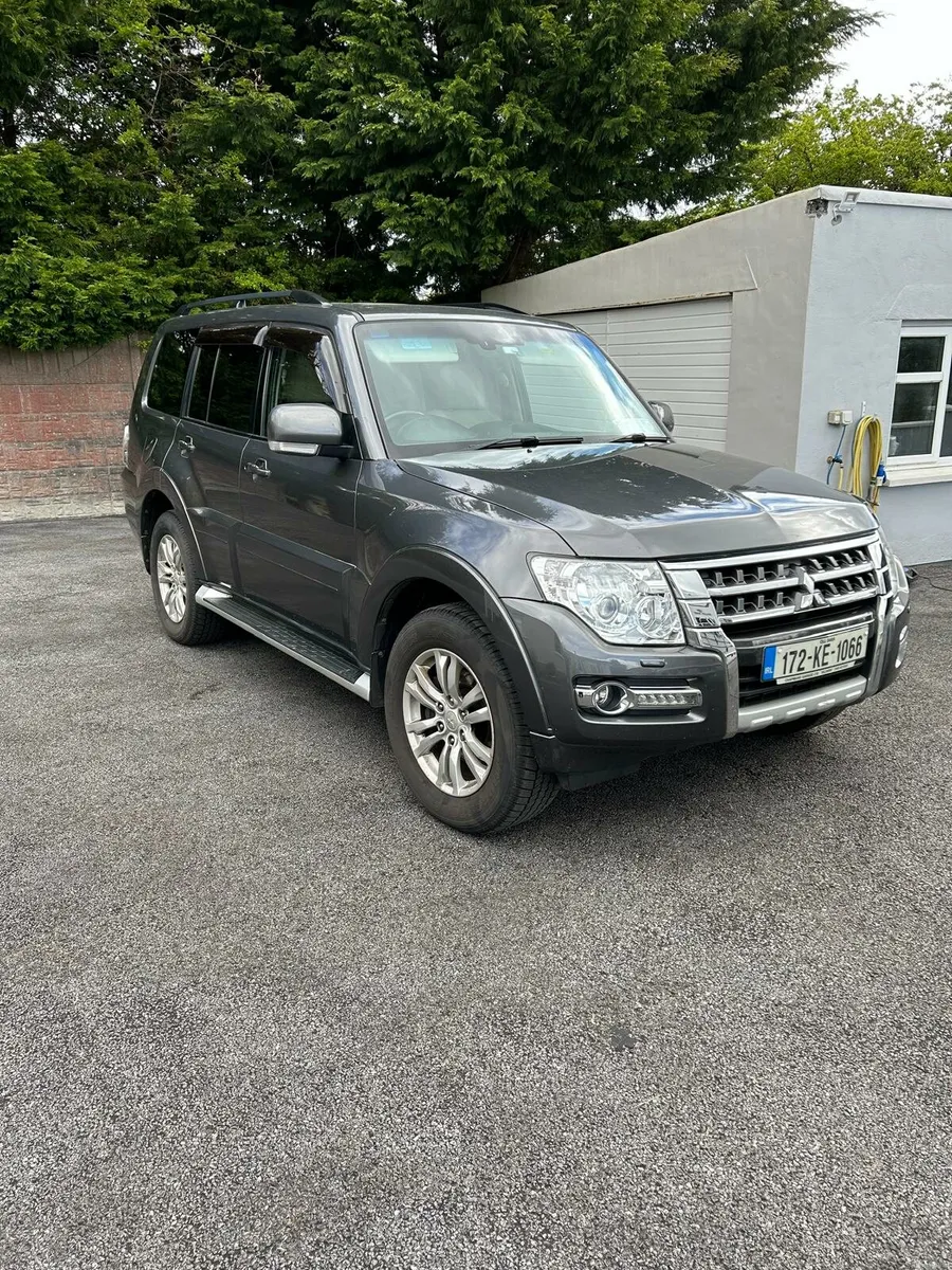 Mitaubishi Pajero Lwb 5 seat crew cab - Image 3