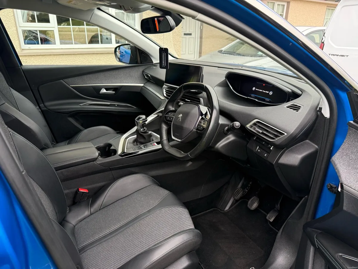 2022 Peugeot 3008 1.5 diesel - Image 2