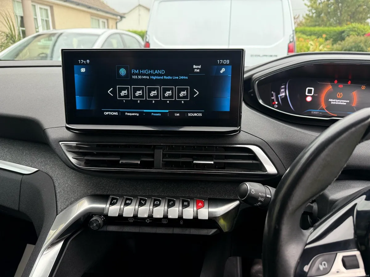 2022 Peugeot 3008 1.5 diesel - Image 3