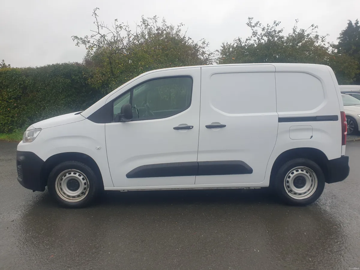 Citroen Berlingo 2023 - Image 3
