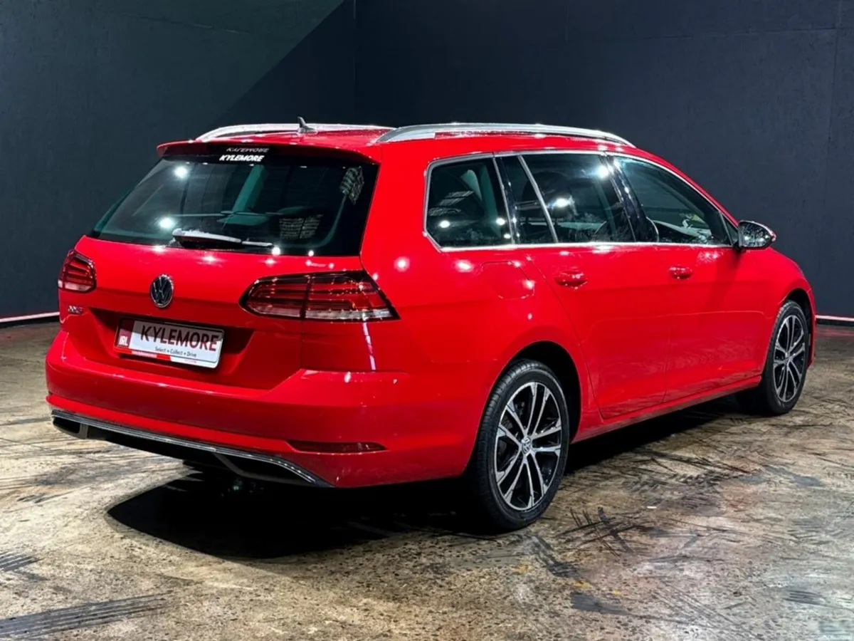 Volkswagen Golf 1.2 TSI AUTOMATIC ESTATE - REVERSE - Image 4