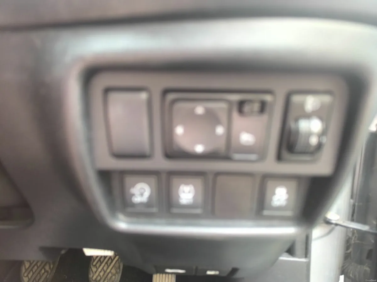 Nissan Juke 2017 - Image 2