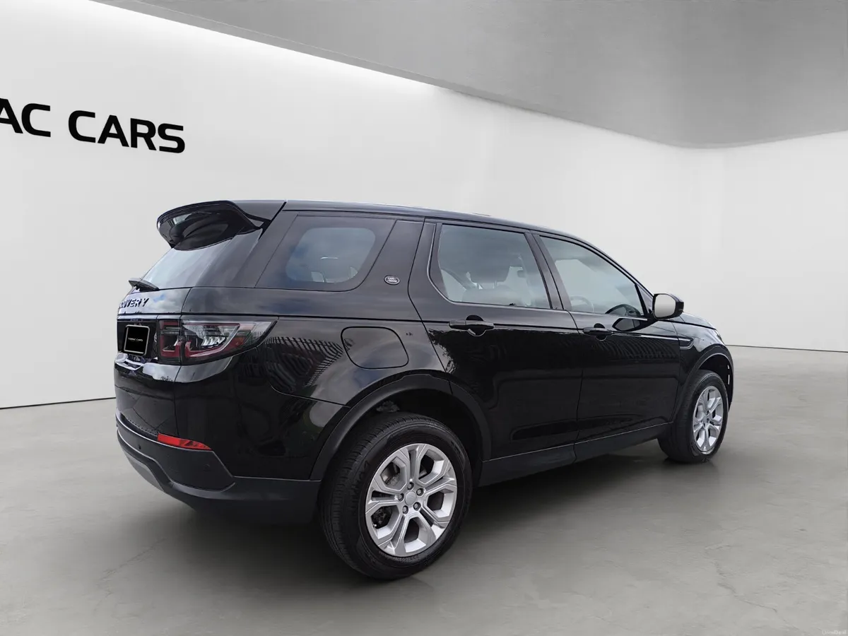 LAND ROVER DISCOVERY SPORT 2.0D S 7 SEAT AUTO - 20 - Image 4