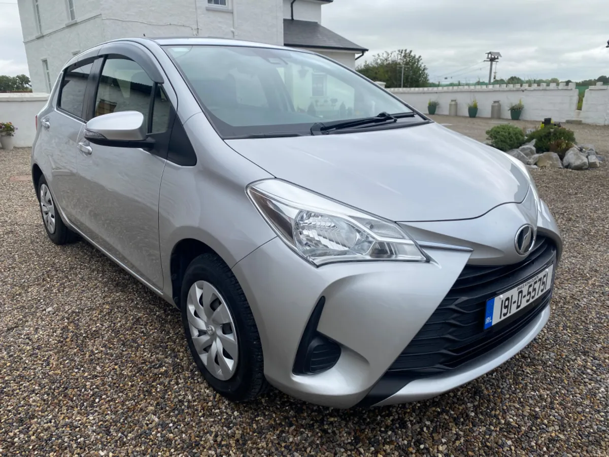 Toyota Yaris Vitz Automatic / Finance Arranged - Image 5