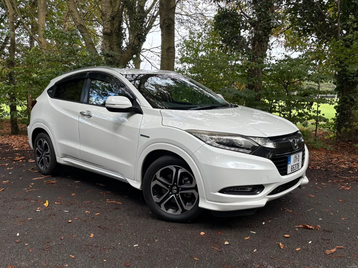 2017 Honda Vezel *LOW KMS* NCT 2027 - Image 1