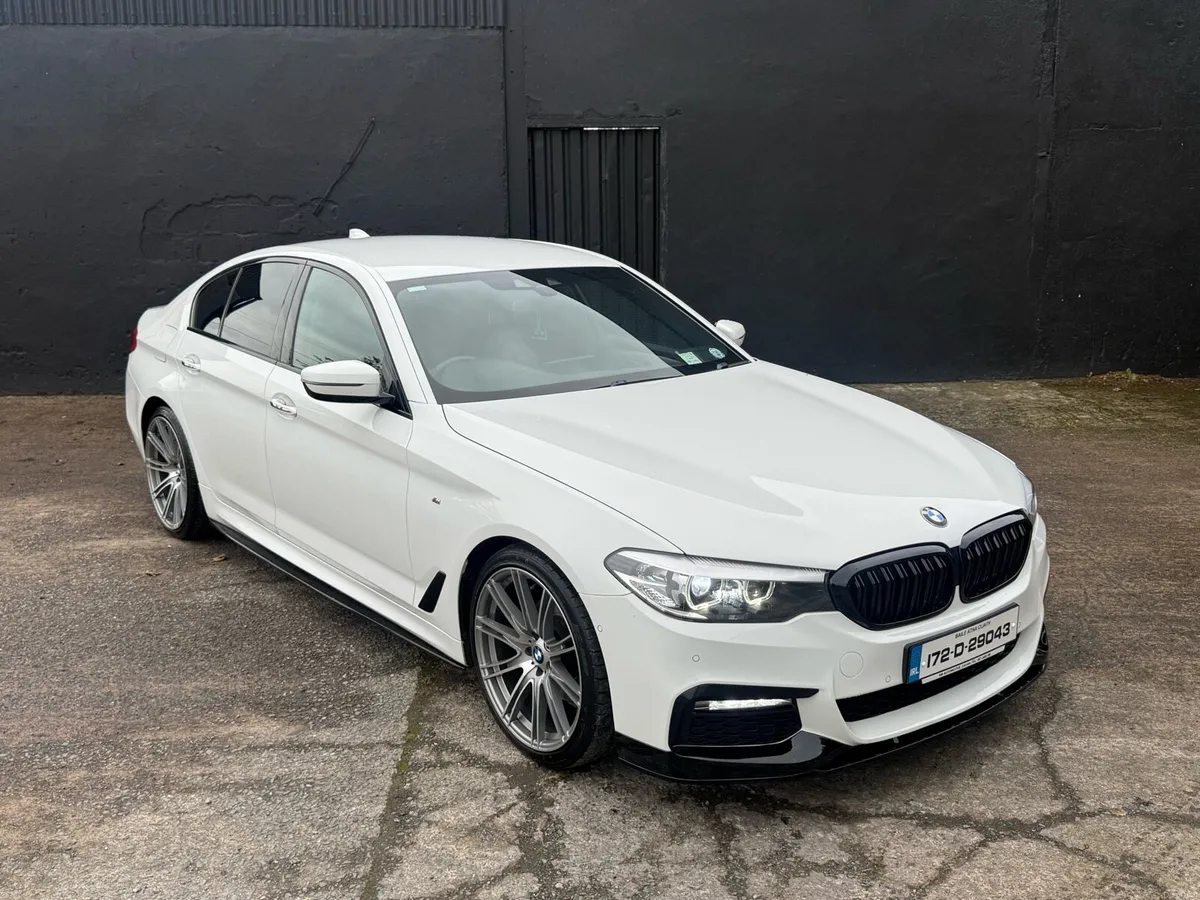 *2017 (172) BMW 520D M-Sport* PRICE DROP - Image 2
