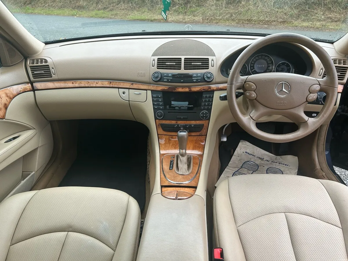 Mercedes - Image 6